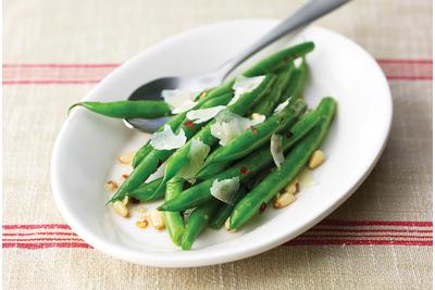 Green Beans with Lemon, Garlic, and Pine Nuts Recipe